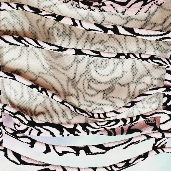 UK2LA Pink Rose Crop Top Tank Top Size Large - Picture 6 of 7